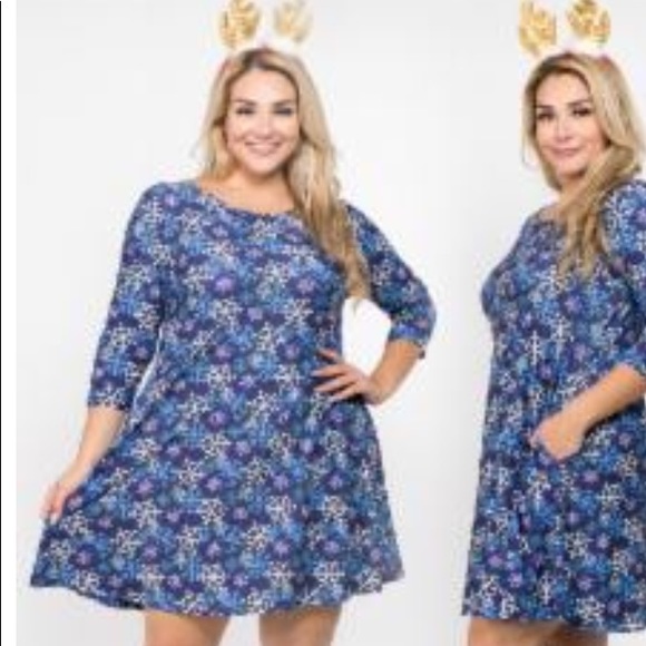 Yelete Dresses & Skirts - Women's XXL Christmas Print Dress with Pocket nwt